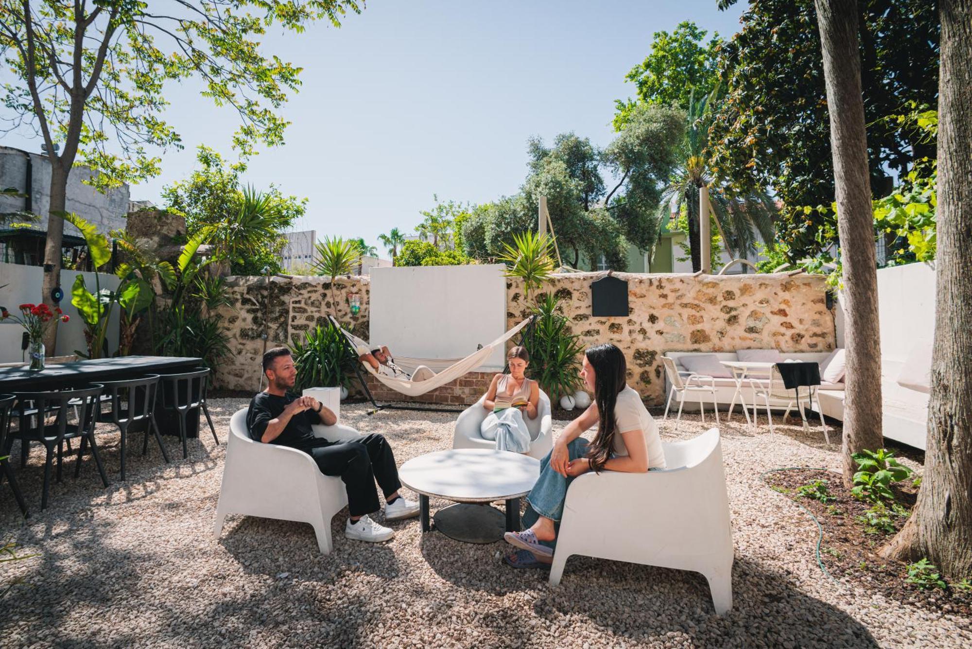 Be Bold Hostel Αττάλεια Εξωτερικό φωτογραφία